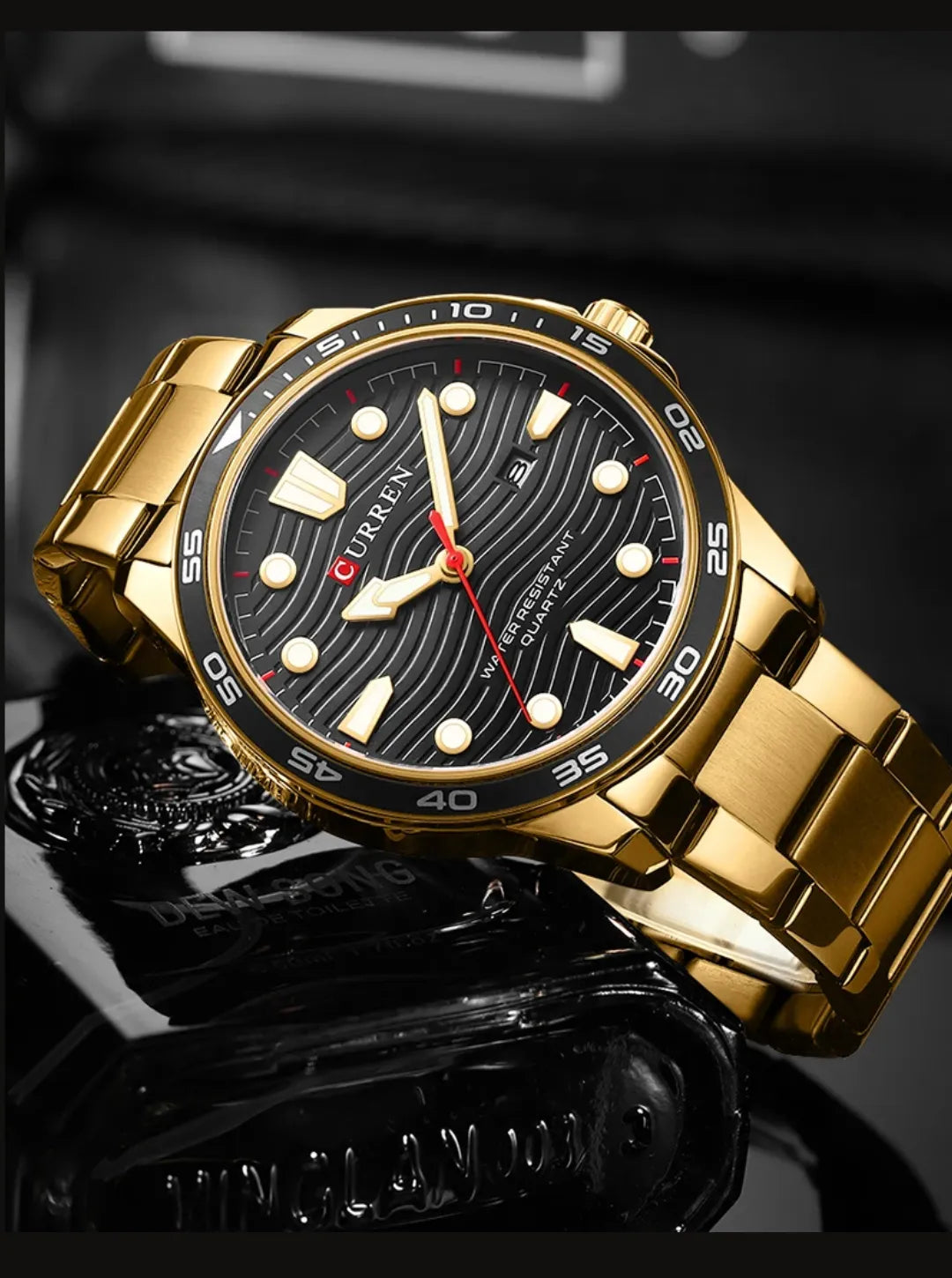 Relógio Masculino pulseira prata Freimolt Clou fundo preto 40mm